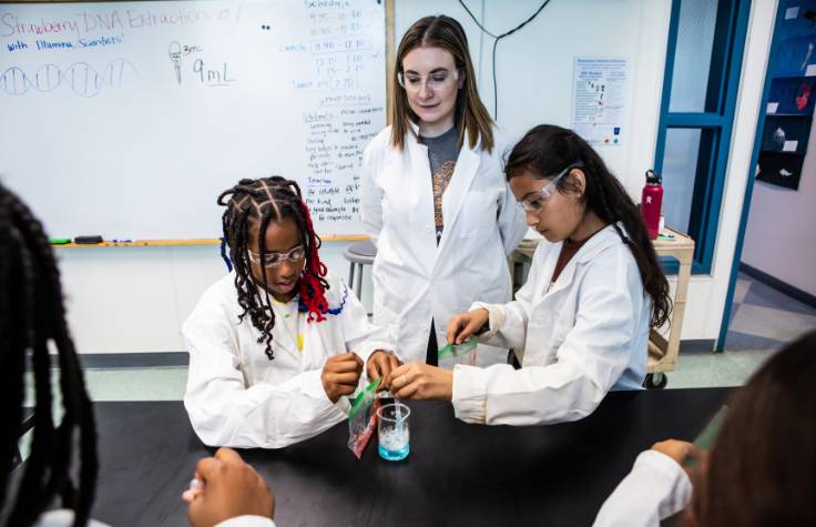 Engineering a cool career in biotech—and volunteering along the way